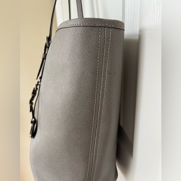 Michael Kors Jet Set Tote purse-Saffiano leather-Light grey - Picture 8 of 16